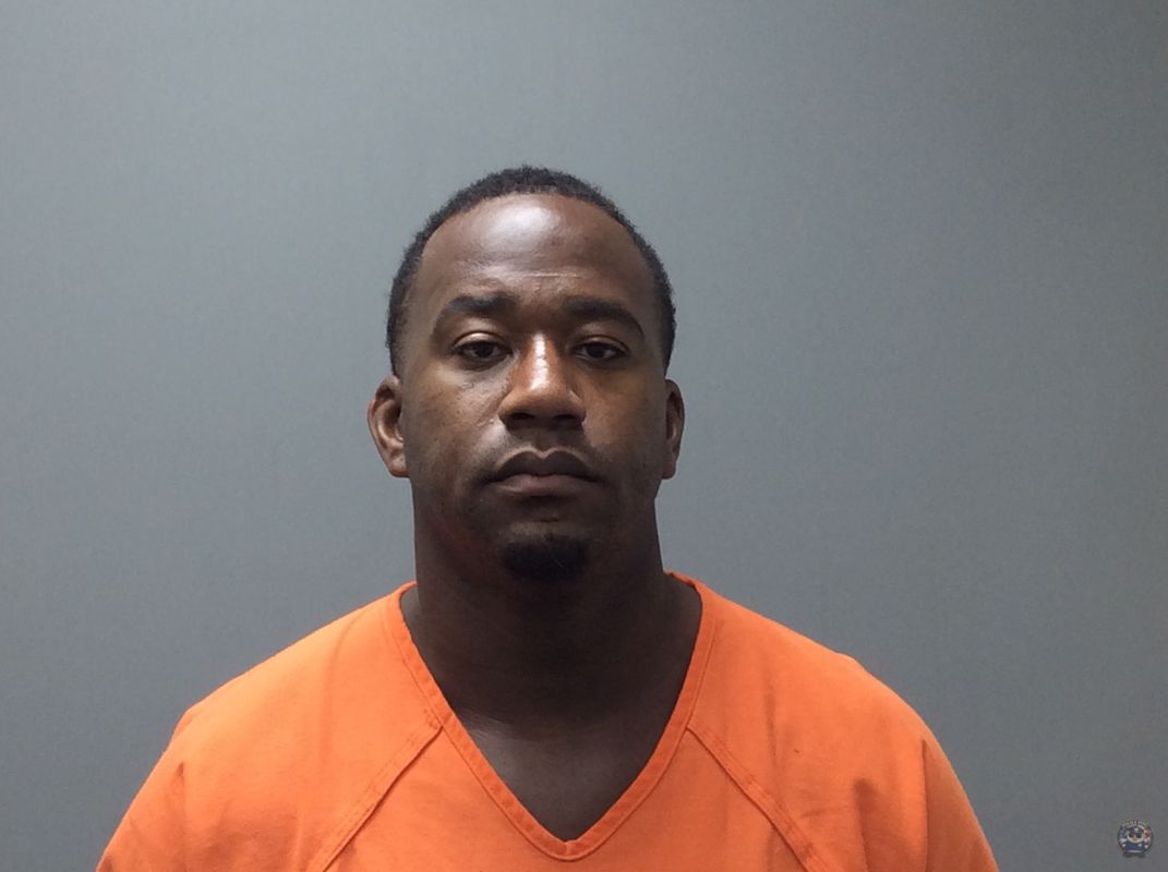 Booking photo of  ROBERTSON SAJAYVIOUS M