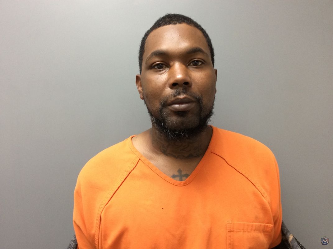 Booking photo of  FRANCIS JR DARREN JEROME