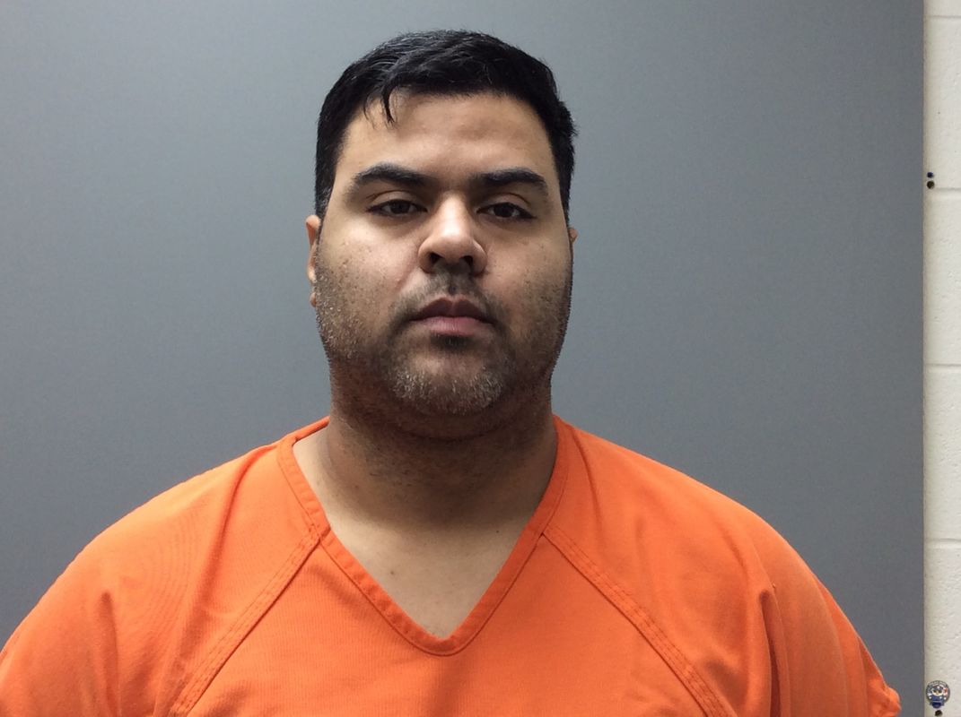 Booking photo of  GONZALEZ-GUITTEREZ HENRY